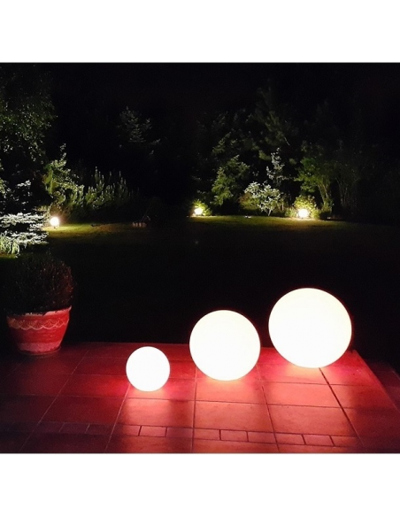 Kula ogrodowa LED SOLARNA RGB 40'